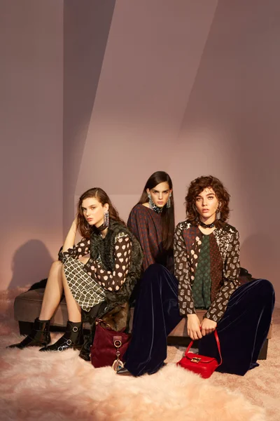 Look 12